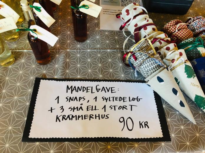 Skilt og kræmmerhuse